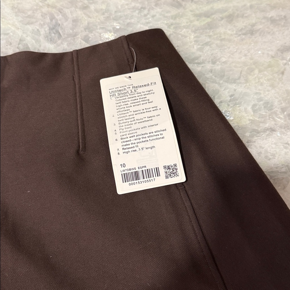 Uniqlo Women's High Waist Shorts in Rich Brown - Picture 2 of 2